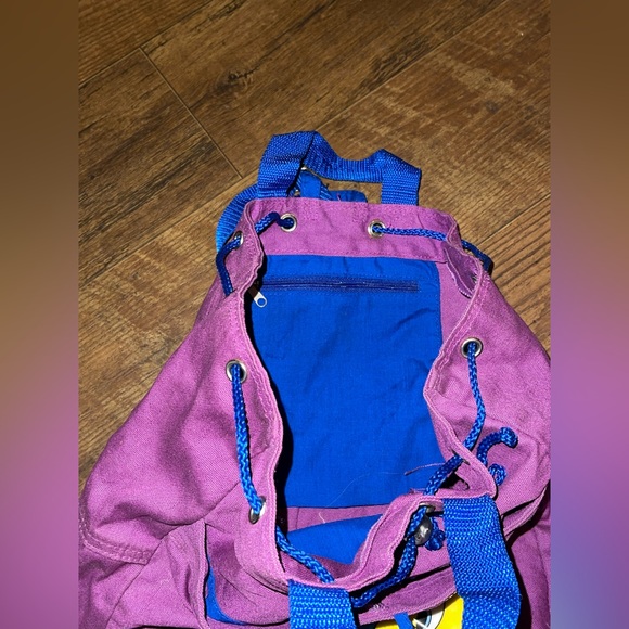 Tweety Drawstring Backpack - Picture 5 of 8